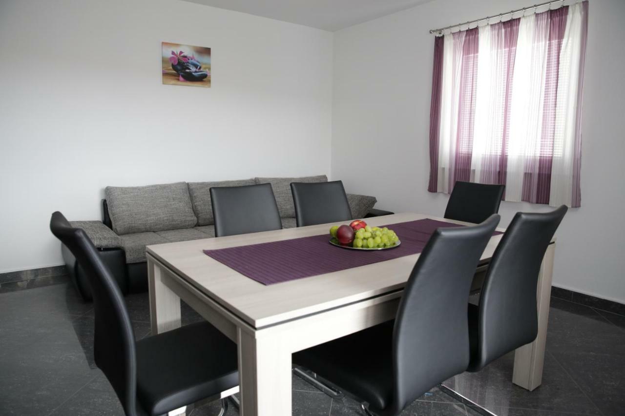 Apartments Resman Vodice Oda fotoğraf